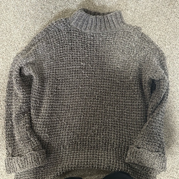 green cozy sweater - Picture 2 of 3